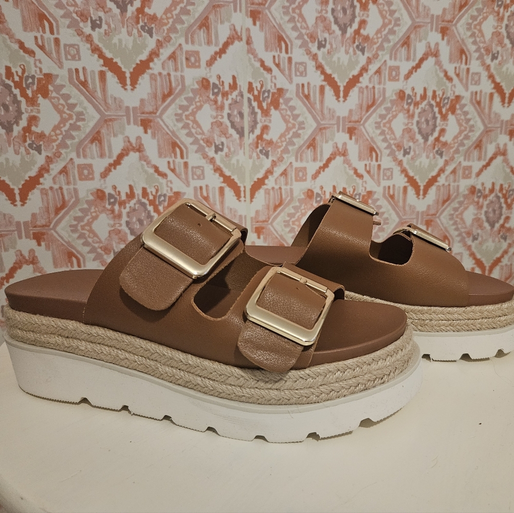 madden girl Mythical Platform Sandals